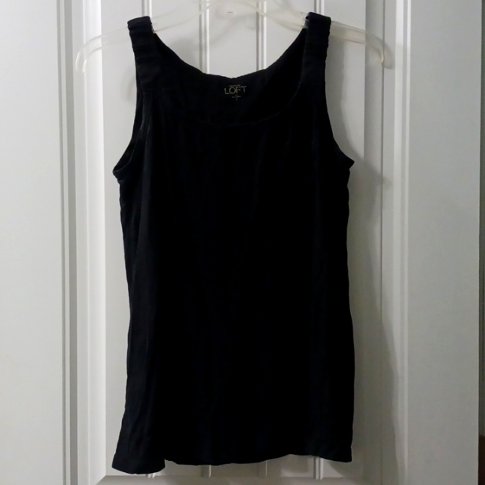 🖤🖤 MOVING SALE!!!                       Ann Taylor Loft Tank